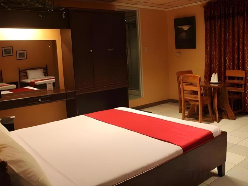 La Esperanza Hotel Калибо Экстерьер фото